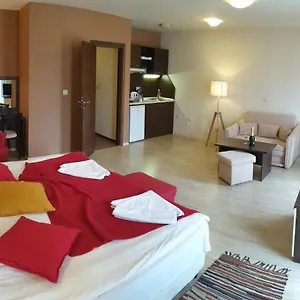 Aparthotel Banderitsa With Kitchen **