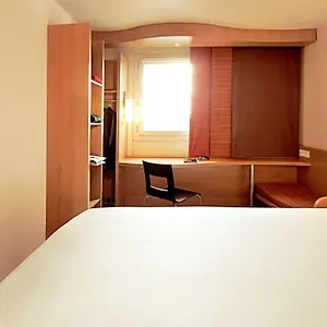 Hotel Ibis Airport